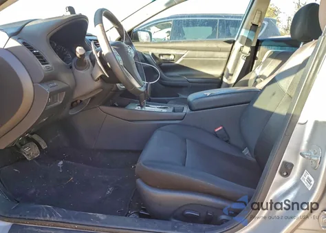 2016 Nissan Altima 2.5 z USA, uszkodzony, nr VIN 1N4AL3AP0GC233383